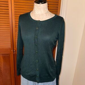 Melrose Chic green Sweater